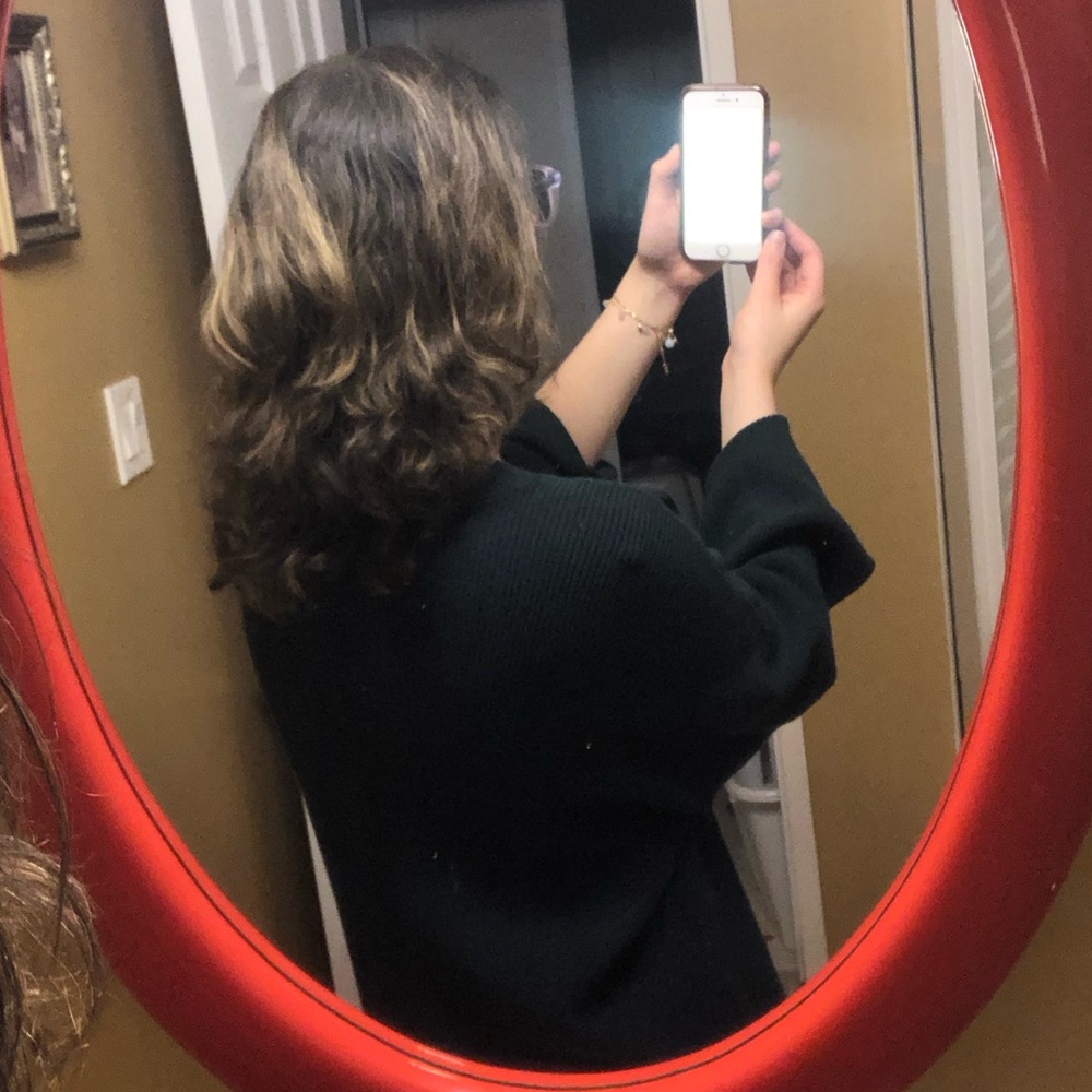 Dynamite Sweater - Picture 2 of 3